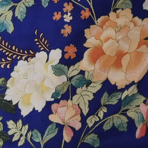 Rose + Olive Floral Blue Sleeveless Top Size Medium - Picture 6 of 10